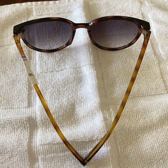 Le Specs  ARMADA Tortoise Round Frame Sunglasses NWT - Picture 9 of 9